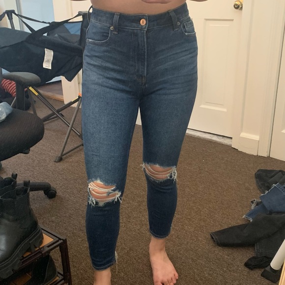 American Eagle Mom Jean - Picture 3 of 3